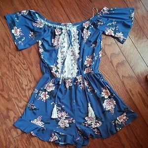 Small juniors floral blue jumper